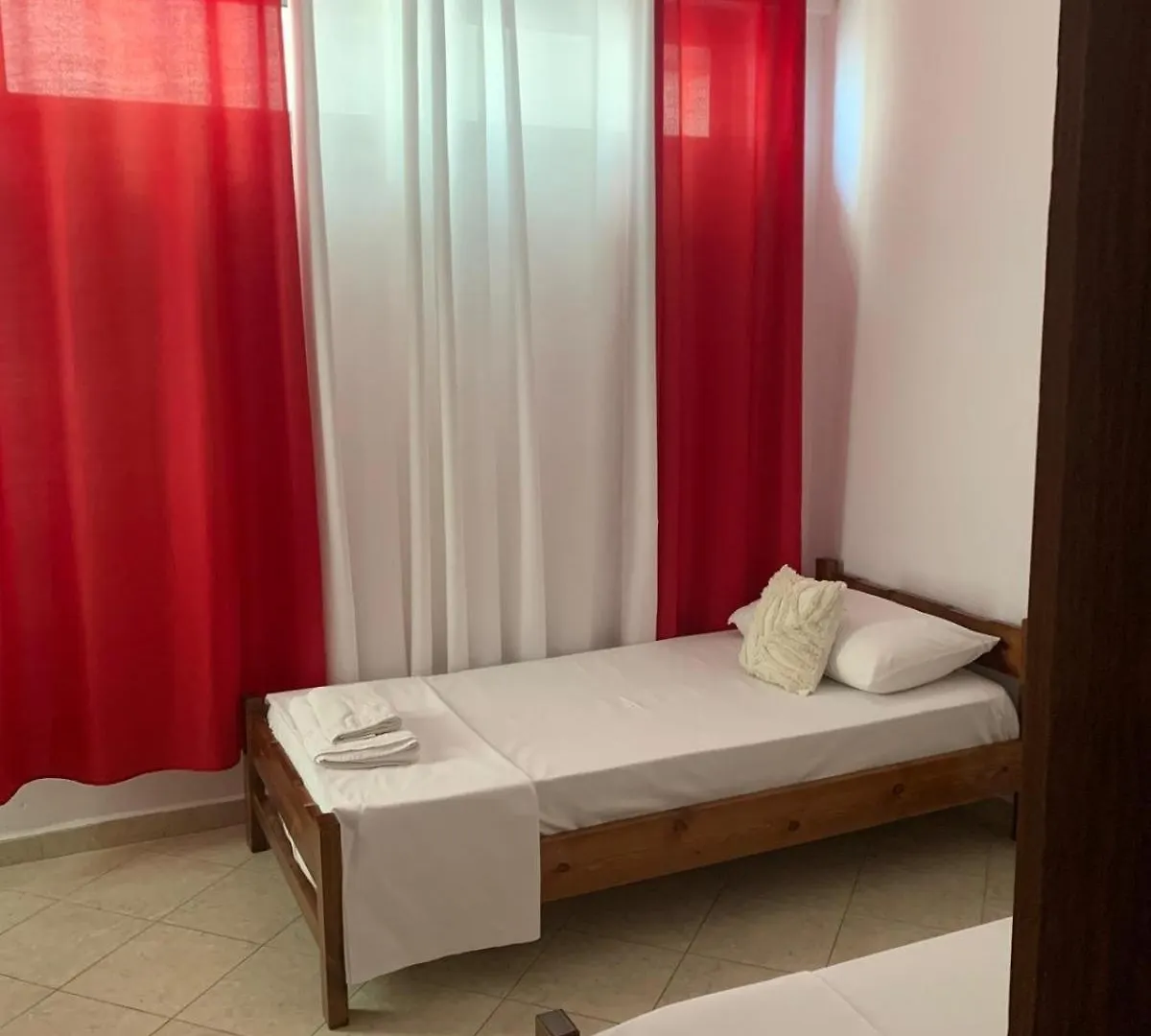 Irena Terrace Apartamento Sarandë